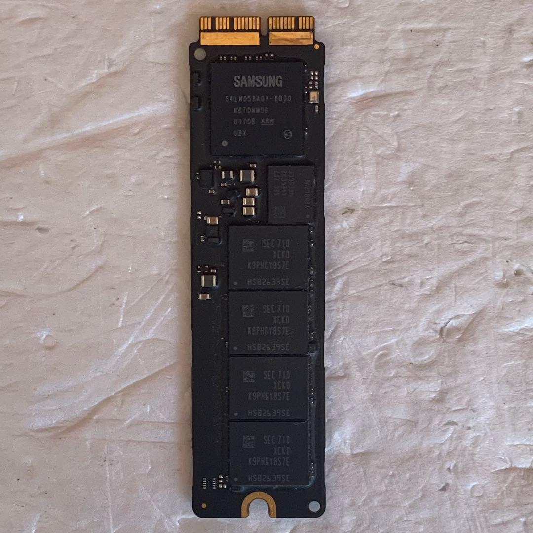 Apple純正 SAMSUNG MZ-JPV512S/0A4 SSD 512GB