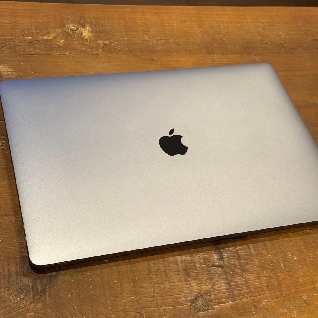 Apple MacBook Pro 15インチ i7/16G/1T USキー