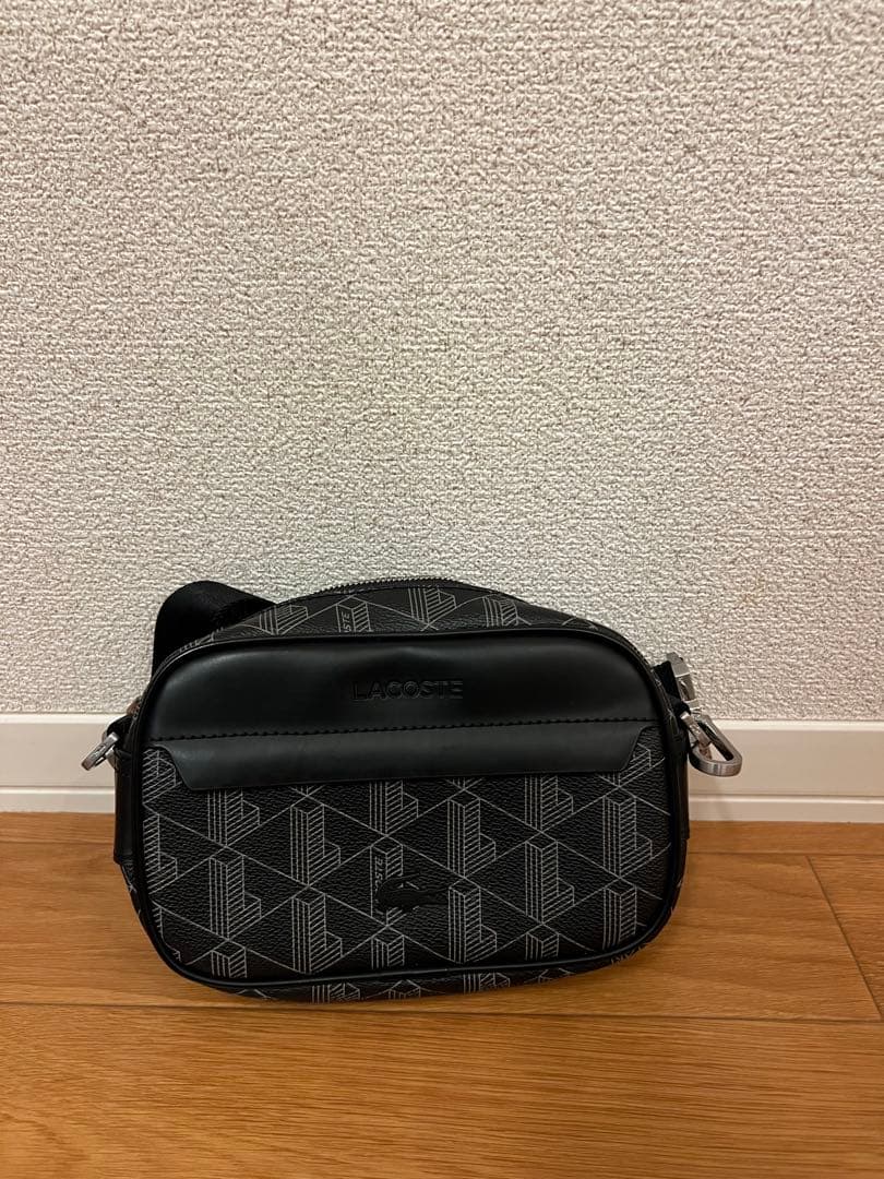 ラコステ LACOSTE サブレンドモノグラムリポーターバッグ ショルダー
