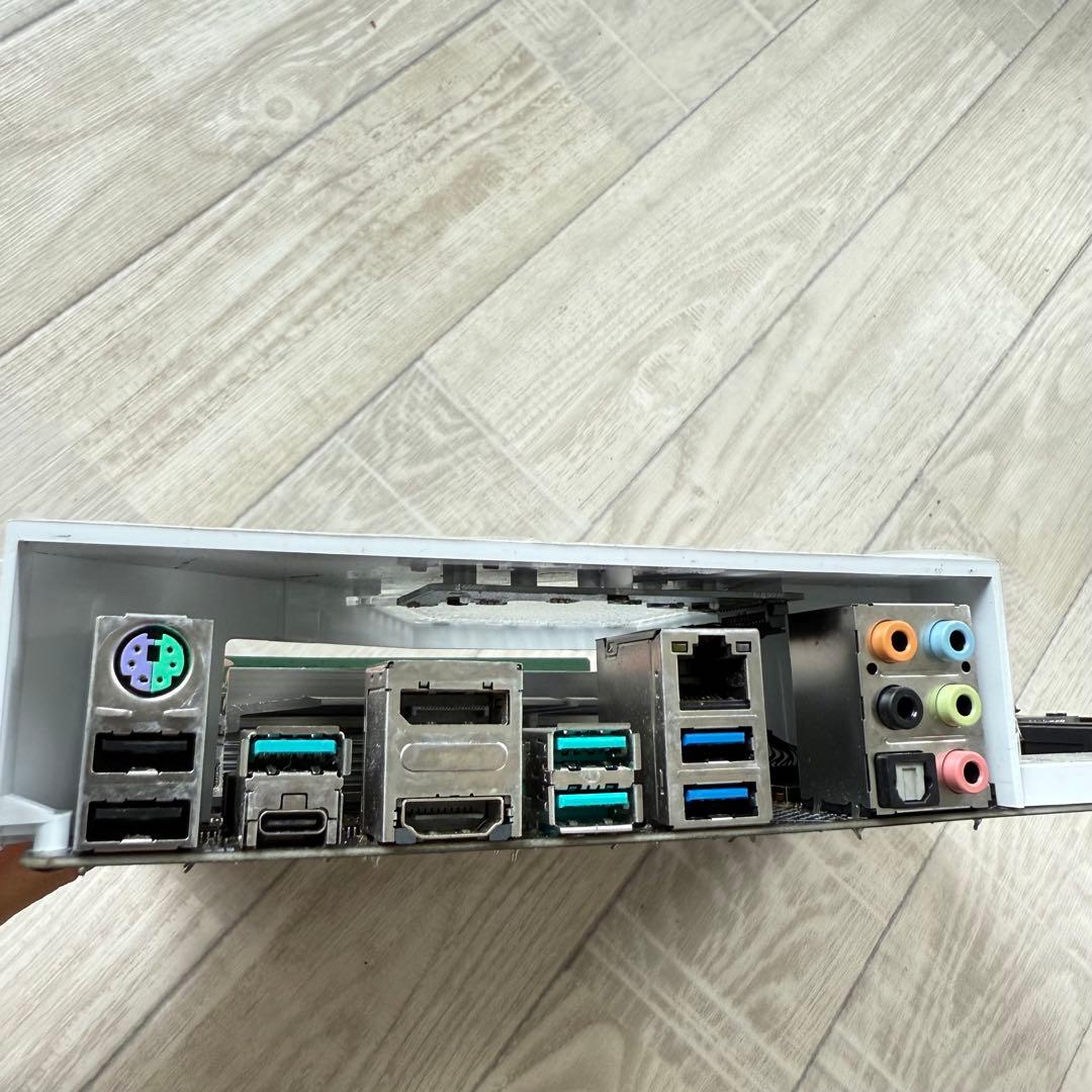 Intel Core i7-9700k マザーボード おまけ付き