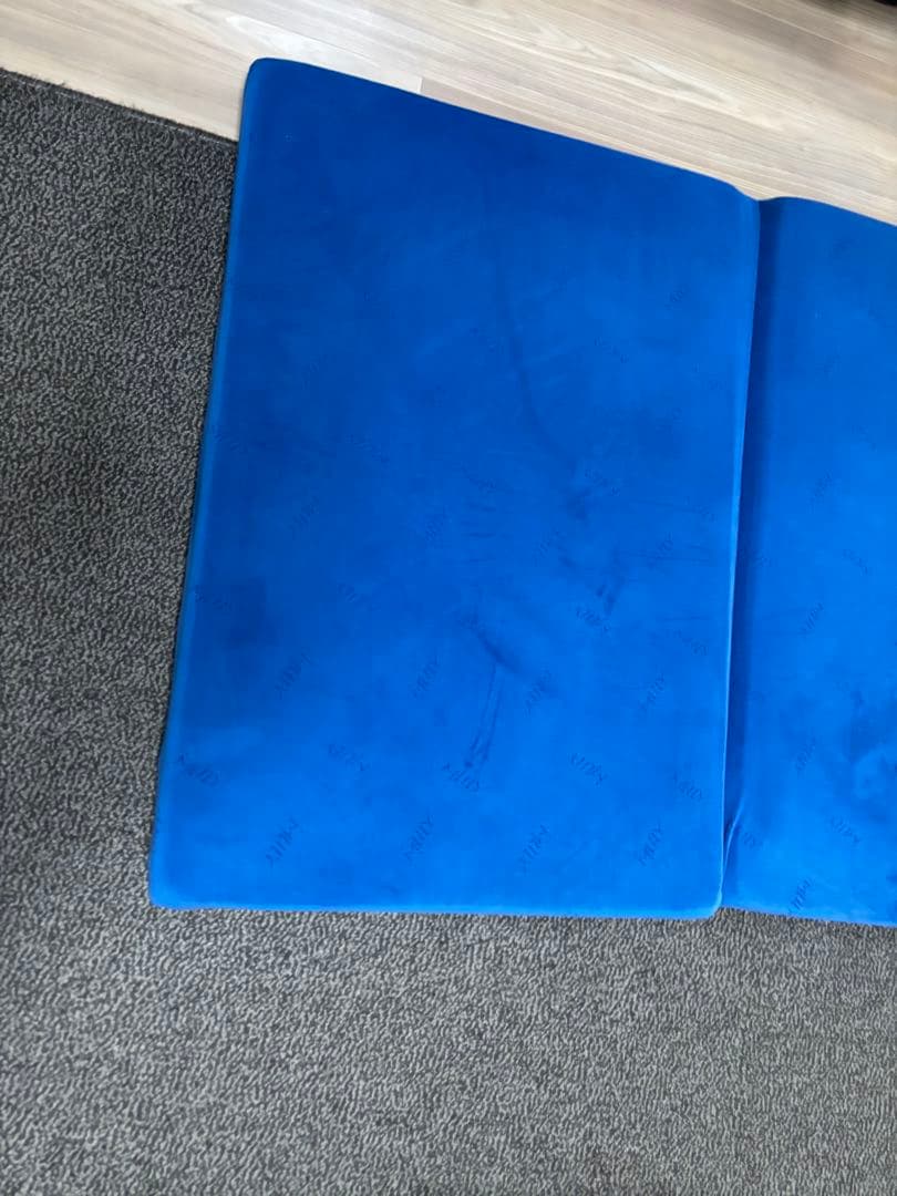 ★テレビ放映★大人気　MLILY 優反発マットレス 三つ折り 8cm