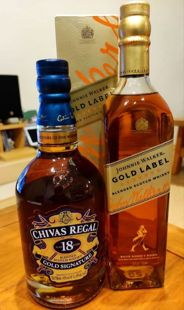 シーバスリーガル18年 ジョニーウォーカー ゴールドラベル 700ml 2本売り