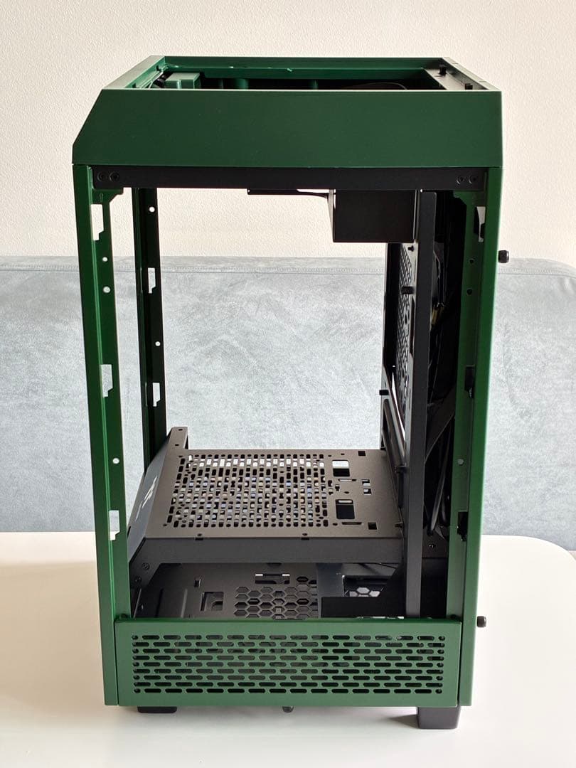 PCケース(自作PC用) Thermaltake The Tower 100 Racing Green