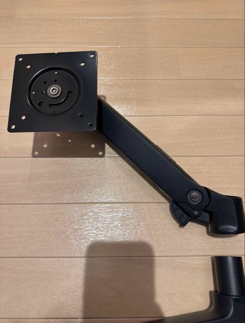 エルゴトロン LX デスクマウント モニターアーム 32インチ アマゾン版X6