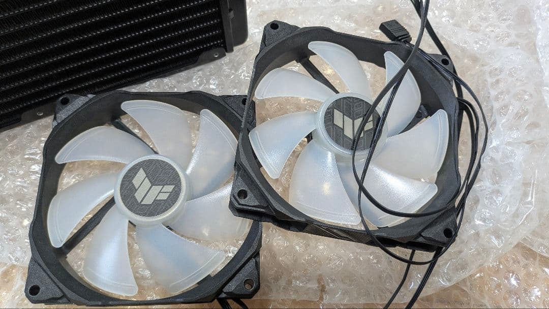 ASUS 水冷CPUクーラーTUF GAMING LC ARGBSERIES