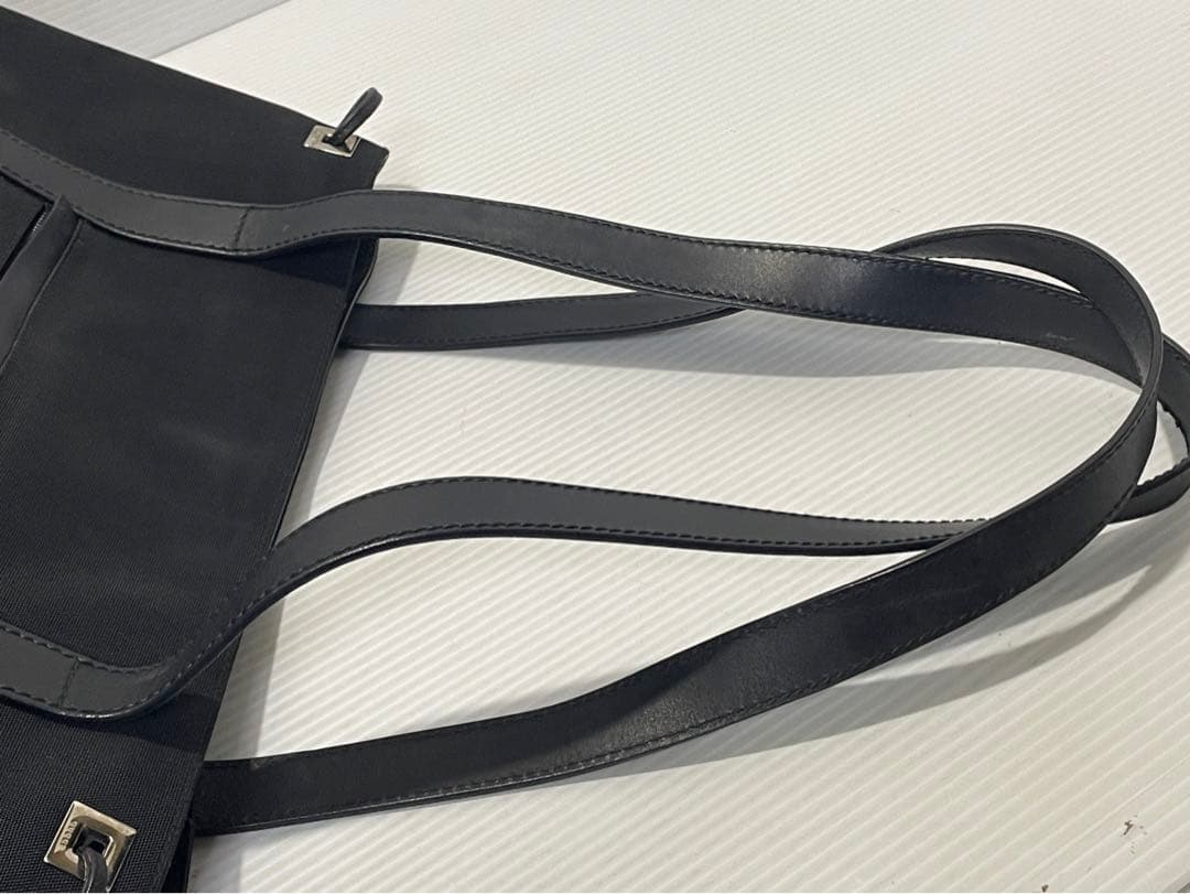 aa37■ ほぼ未使用 GUCCI グッチ ブラック トート肩掛け A4収納