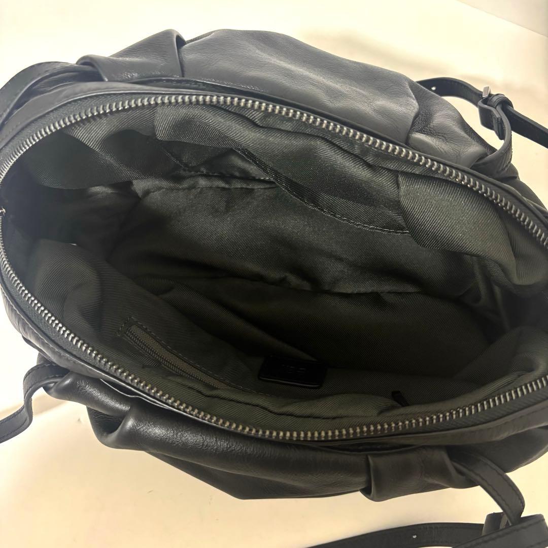 極美品 イアパピヨネ コロンボストンバッグ 黒