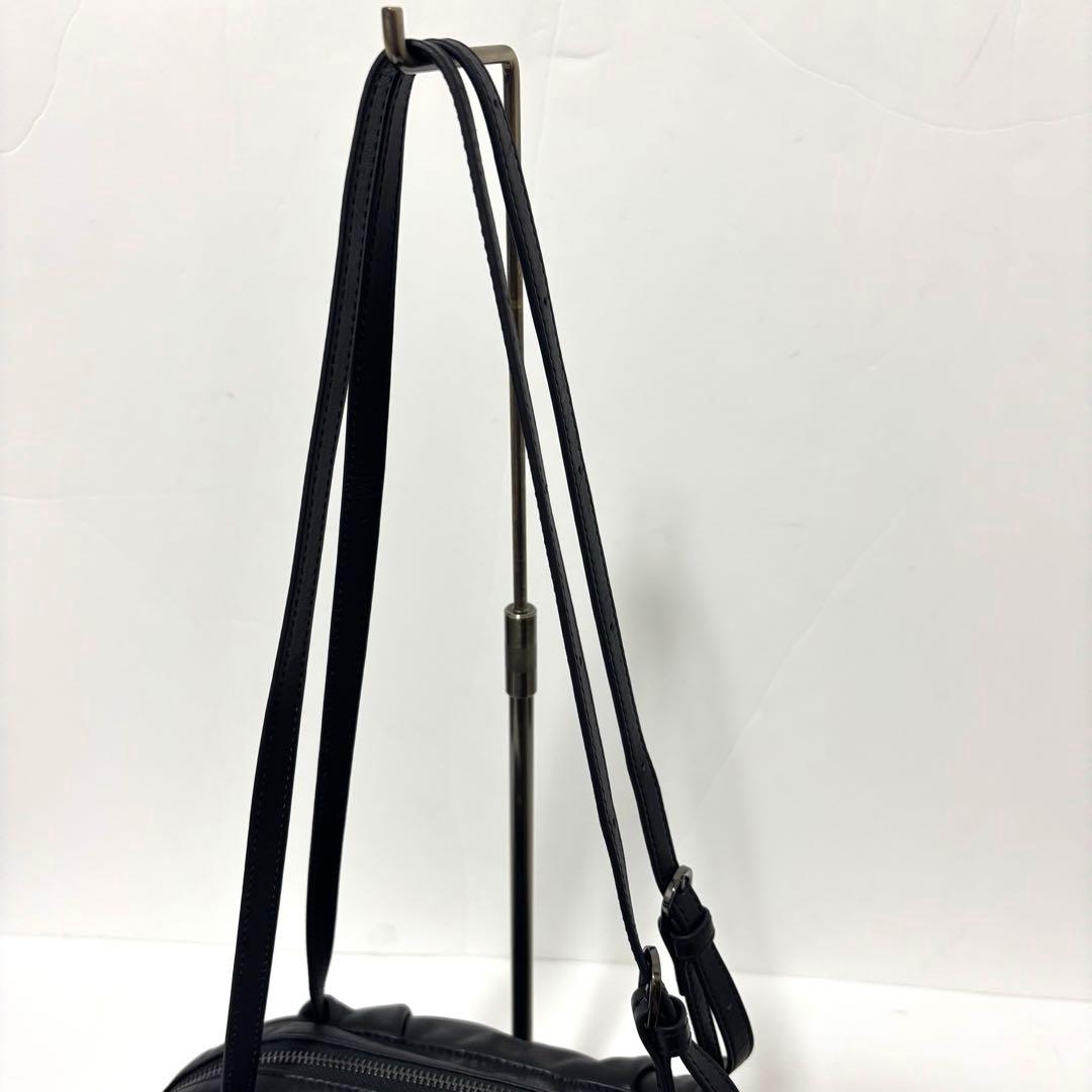 極美品 イアパピヨネ コロンボストンバッグ 黒