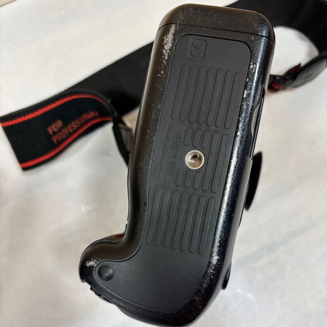 Nikon F5 一眼レフカメラ　ニコン