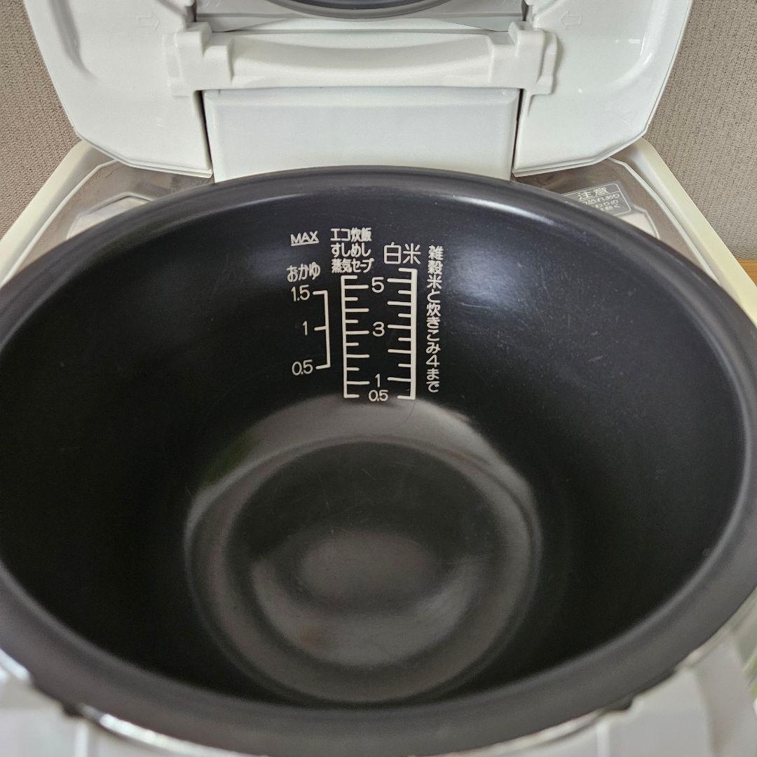 5.5合炊き 炊飯器 極め炊き NP-WA10