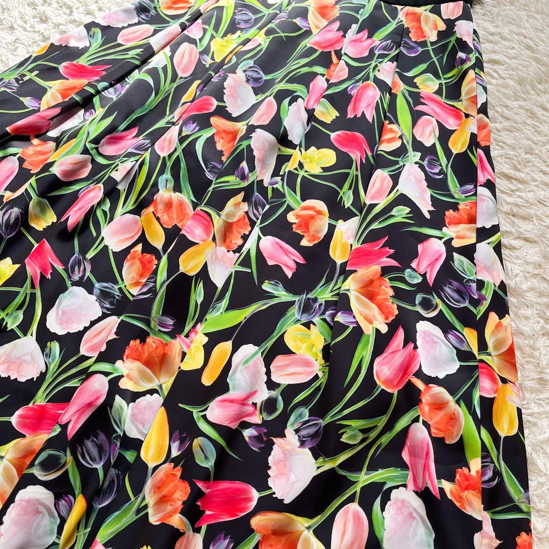 2025年 ビアッジョブルー チューリッププリントワンピース