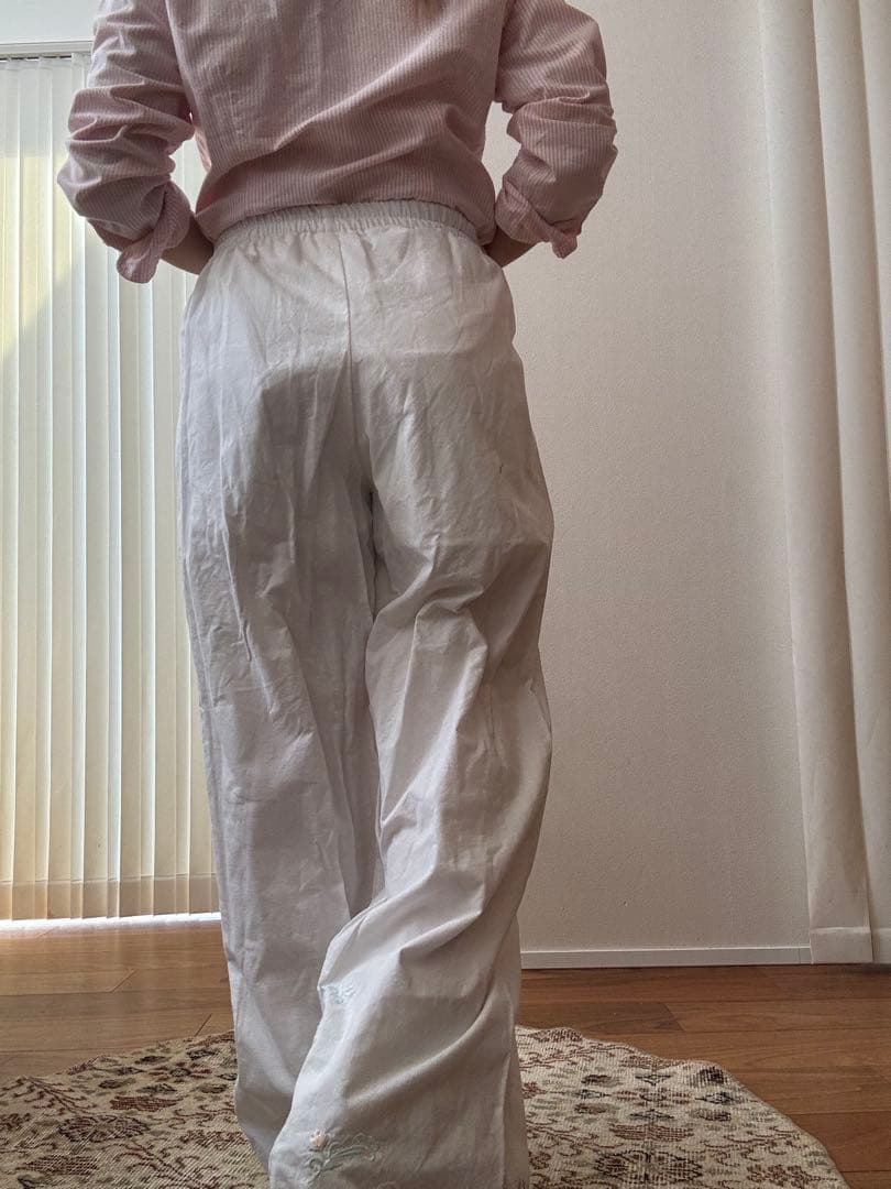 【arさま専用】刺繍入り ホワイト ワイドパンツ リメイク ビンテージレース