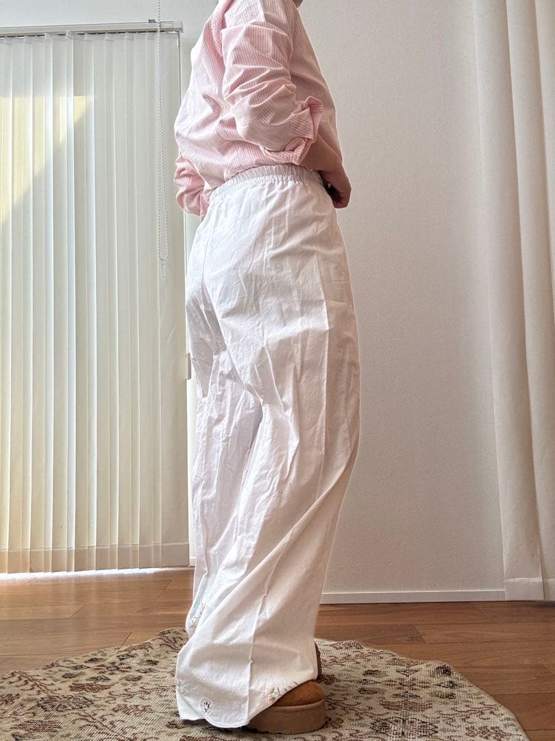 【arさま専用】刺繍入り ホワイト ワイドパンツ リメイク ビンテージレース