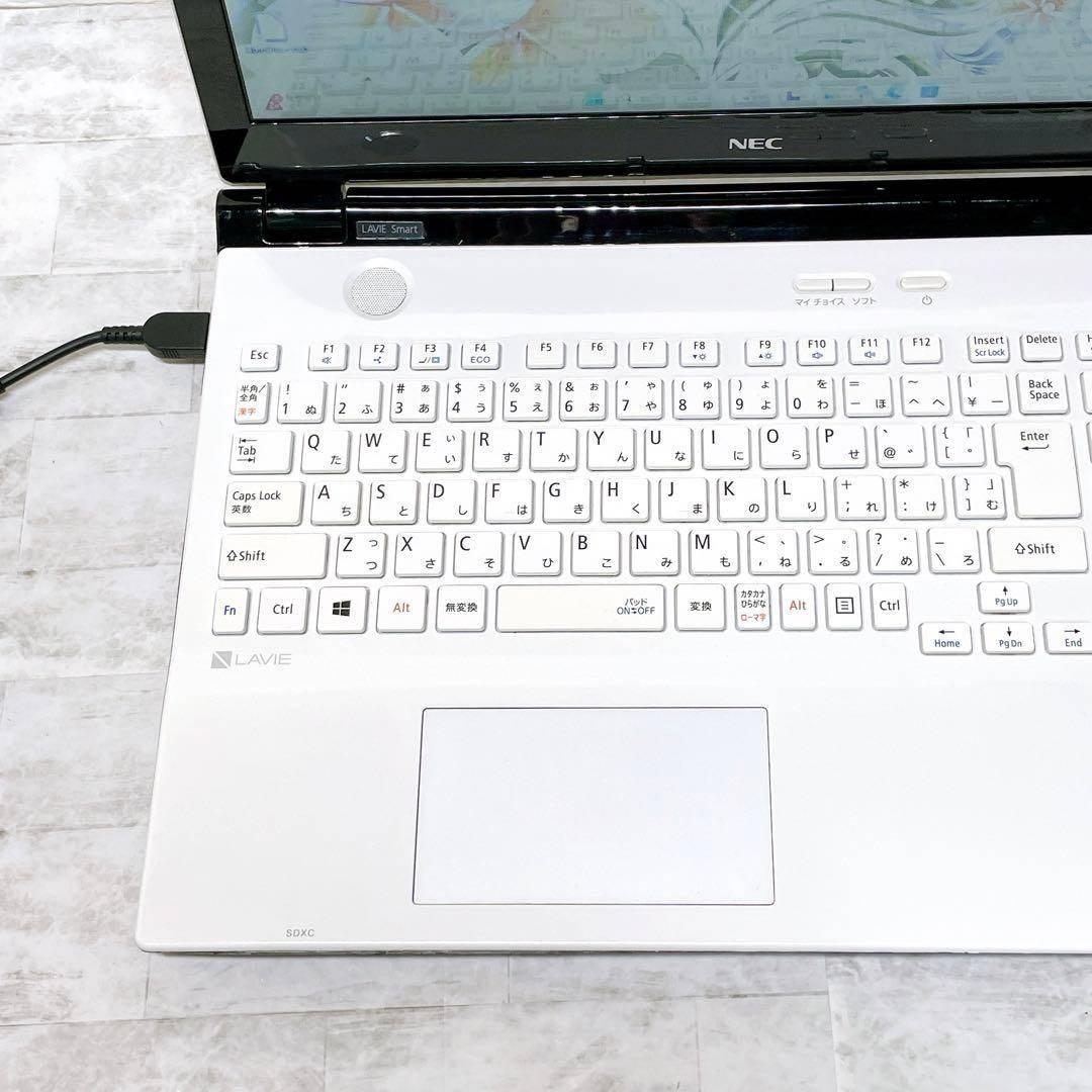 高速SSD✨Windows11 ノートパソコン✨オフィス カメラ DVD 白