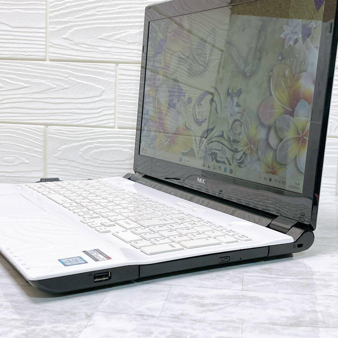 高速SSD✨Windows11 ノートパソコン✨オフィス カメラ DVD 白