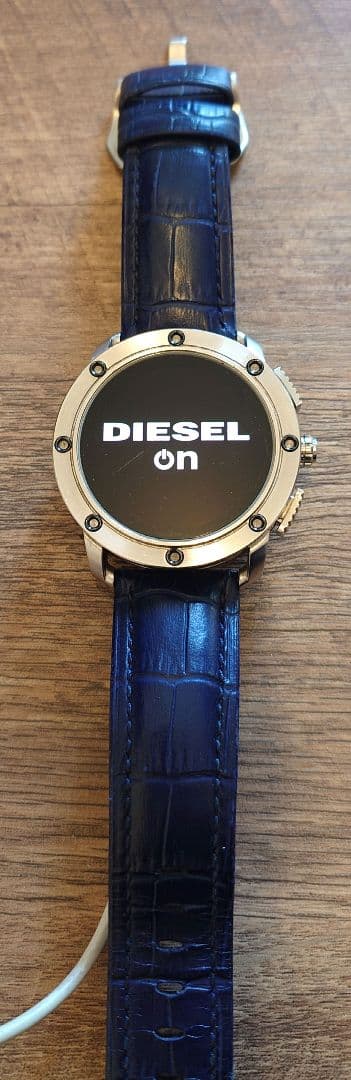 DIESEL スマートウォッチ DZT2014