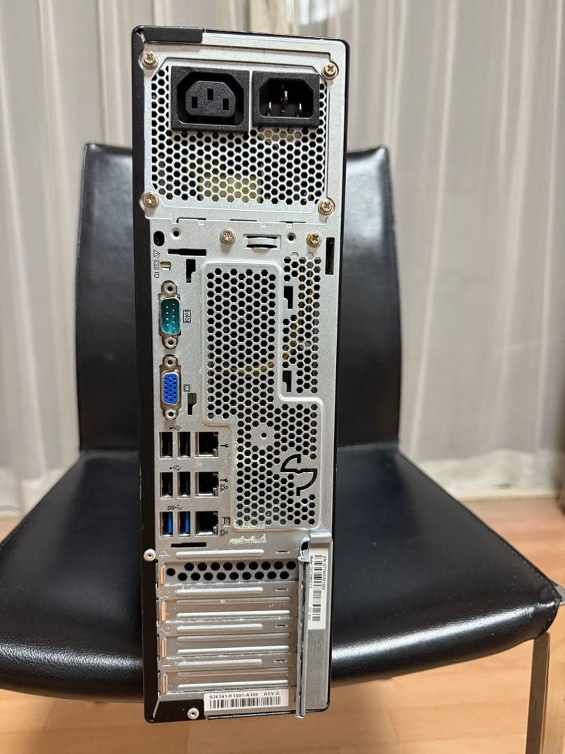 Fujitsu PRIMERGY TX1320 M3 サーバー