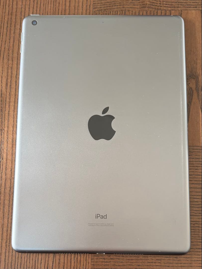 ニ*場様 Apple iPad 第7世代　32GB 本体　バッテリー最大容量89