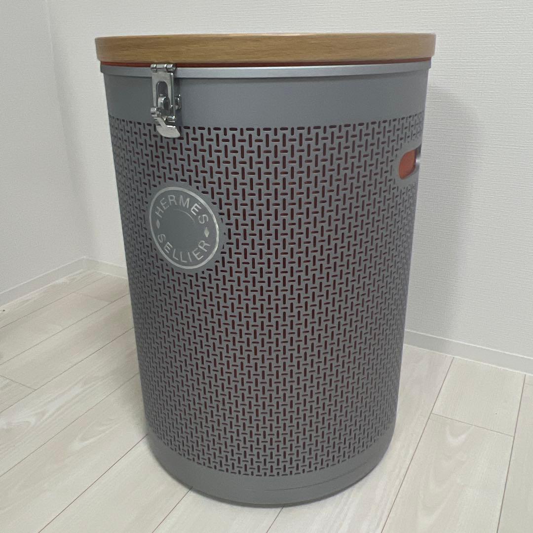 エルメス　馬具缶　サドルボックス 《カルーセル》