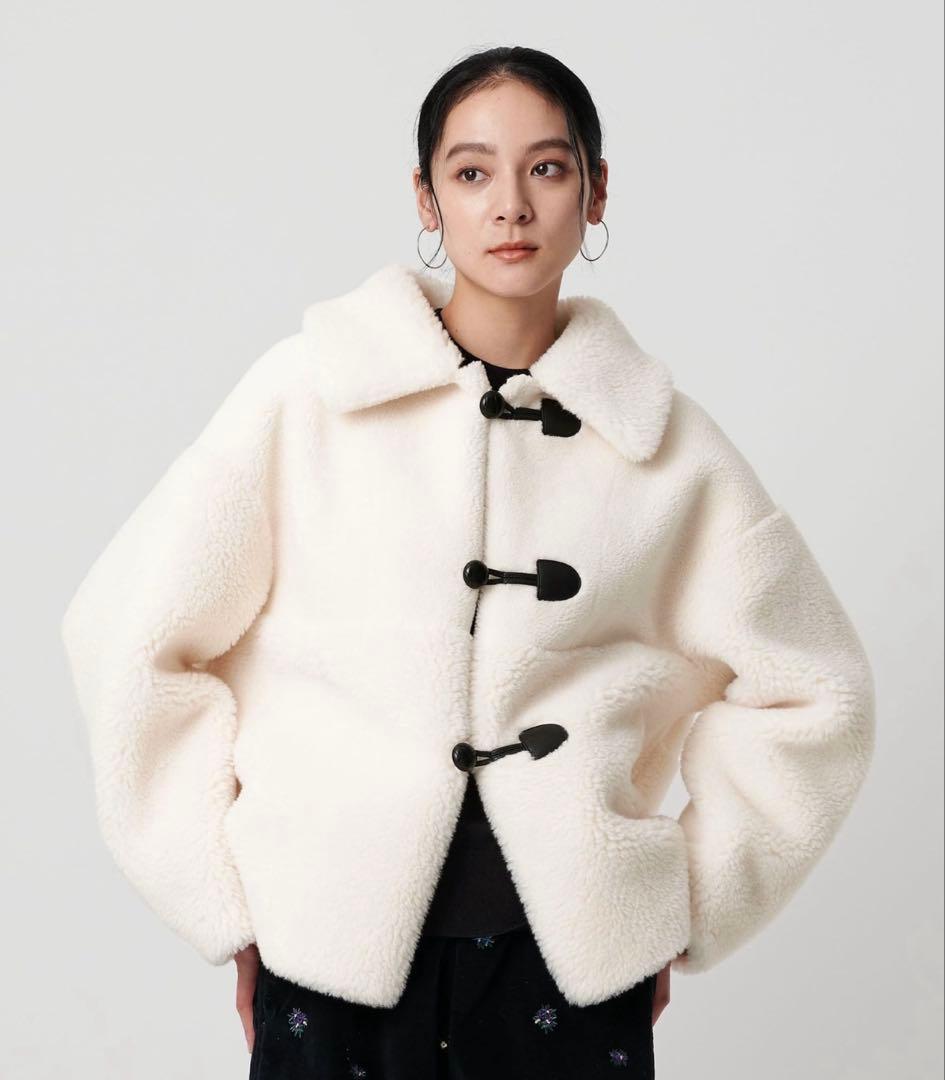 リバーシブルボアブルゾン