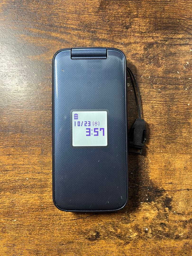 docomo 折りたたみ式携帯電話 F-01M