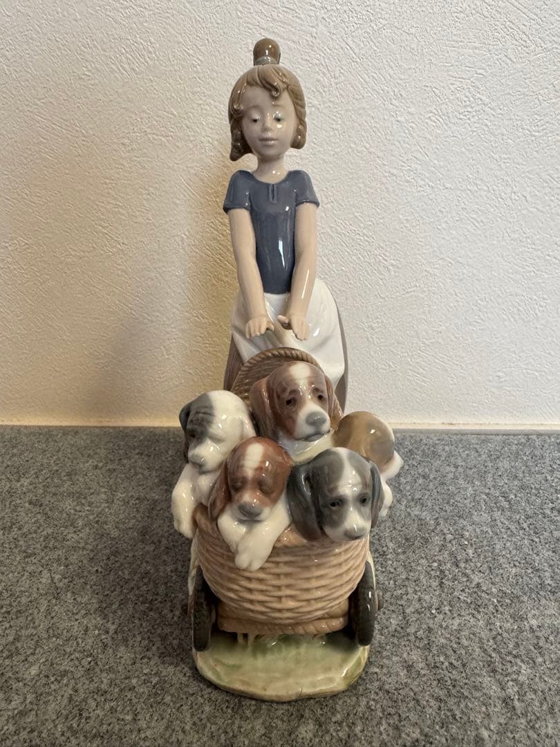 リヤドロ　lladro 仔犬たちのお散歩