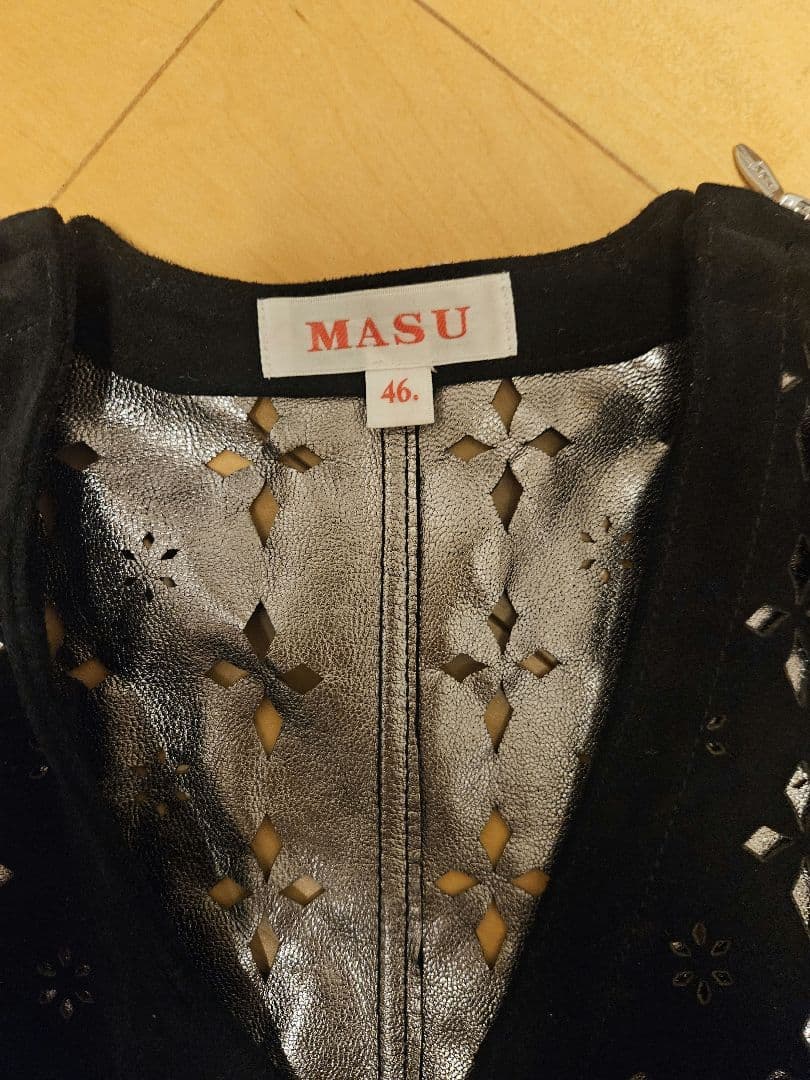 トップス DIAMOND CUT LEATHER VEST masu