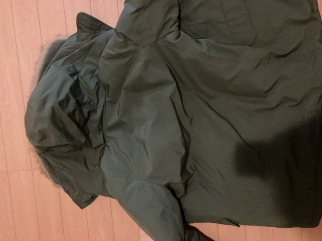 UNIQLO ウルトラウォームハイブリッドダウンコート