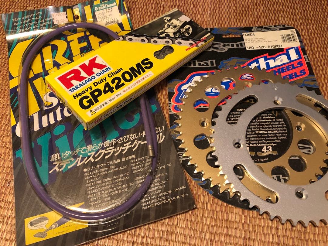 CRM50用　Renthalスプロケットとチェーンとステンレスクラッチケーブル