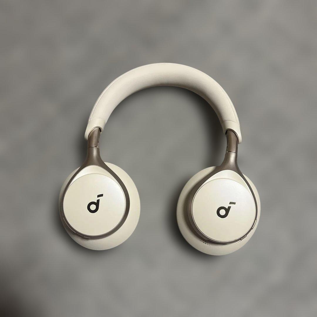 ホワイト ワイヤレスヘッドフォン