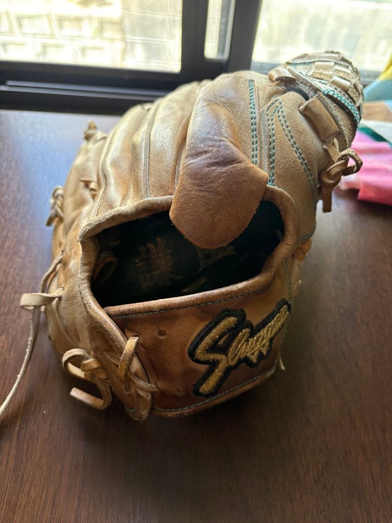 スラッガー　ピッチャー用　硬式フルオーダー グローブ