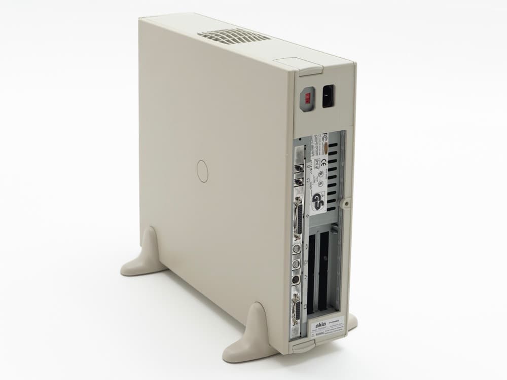 akia MicroBook Power 603e/240 MacOS互換機