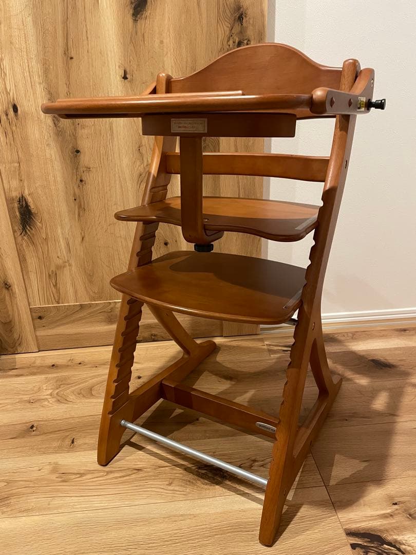 大和屋　すくすくスリムプラスチェア　テーブル＆ガード付　送料込み