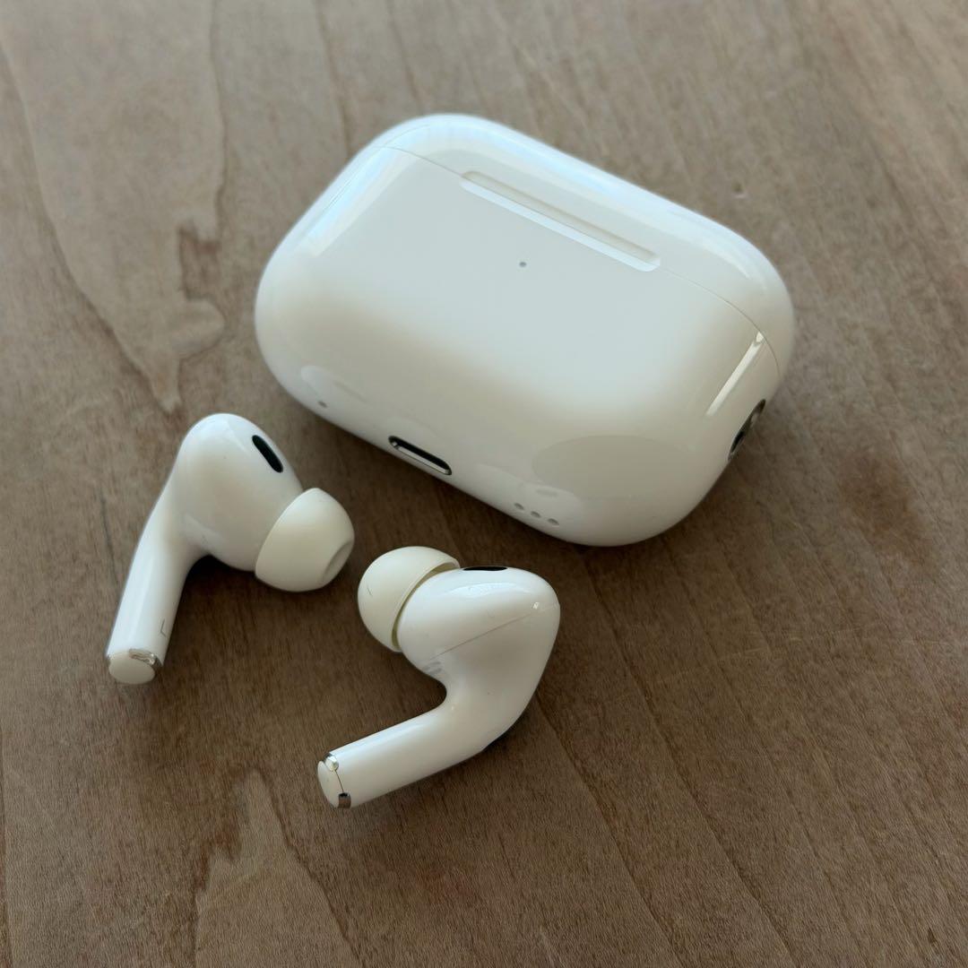 AirPods Pro 第2世代 Lightning端子 MQD83J/A