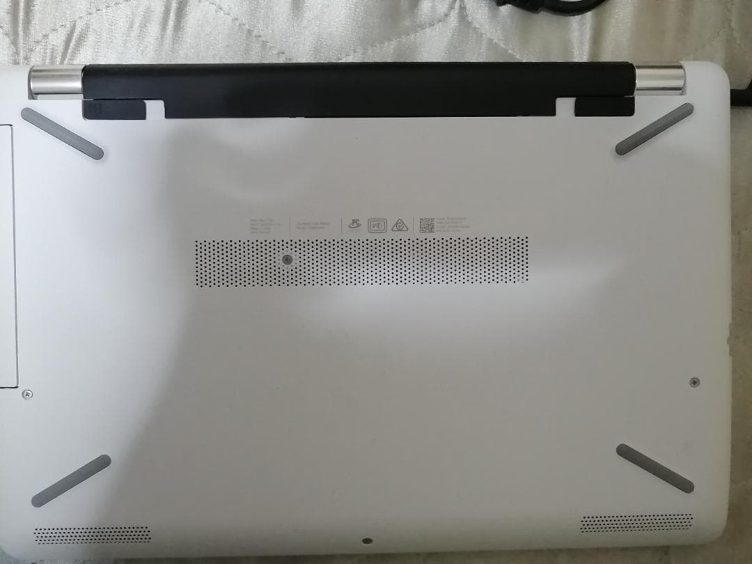 HP 15-bw000 15-bw001AU 2BD69PA-AAAB　美品