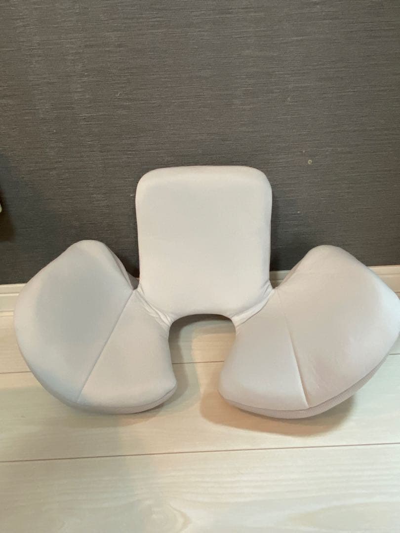 Combi チャイルドシート　ネイビー　型式CG–UIG