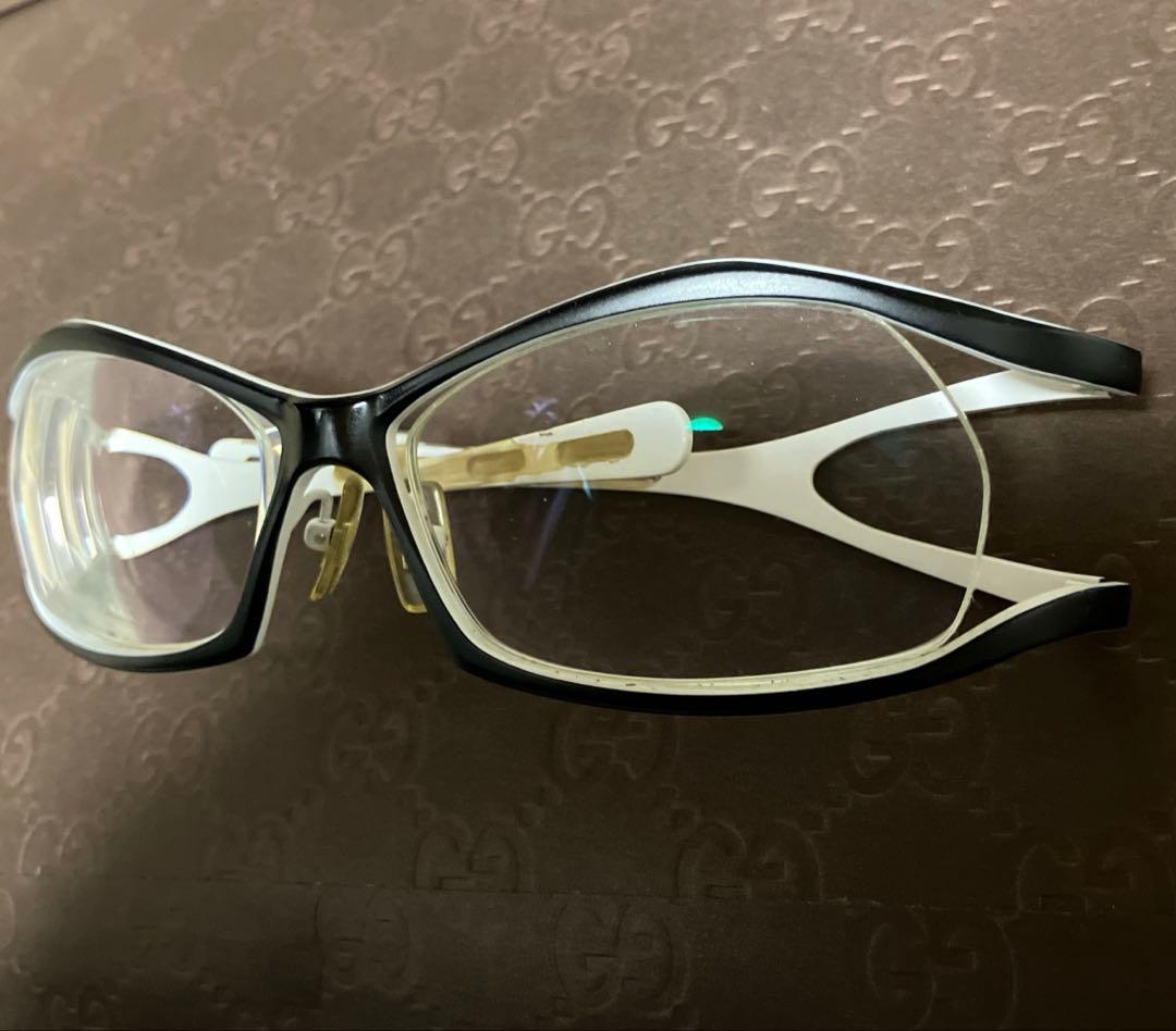 ひでボー　アンティーク LESS THAN HUMAN レスザンヒューマン