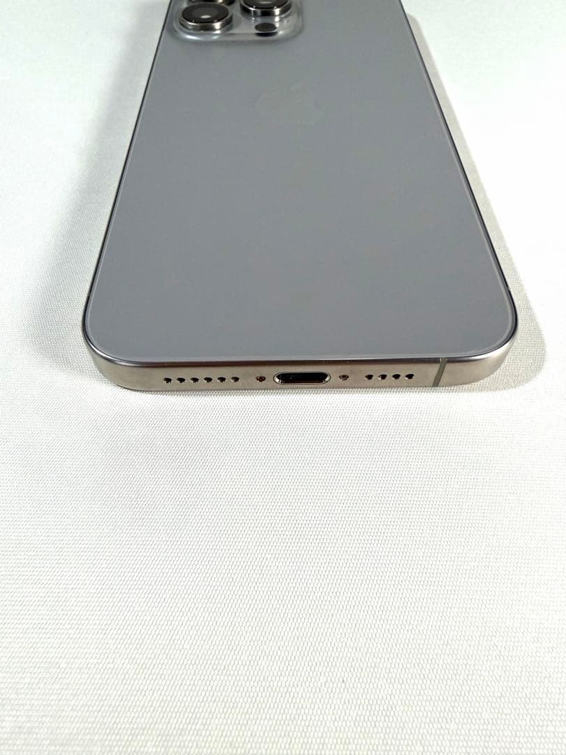 Apple iPhone 15Pro Max ナチュラルSIMフリー版256GB