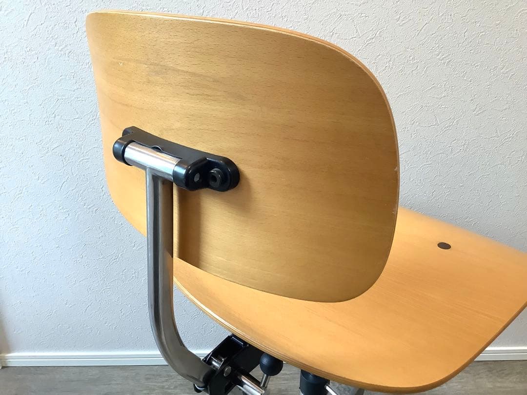 Fritz Hansen KEVI ケヴィチェア 木目調 キャスター付 中古品