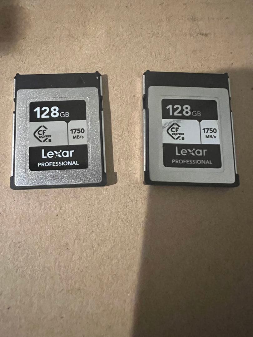 LEXAR CFexpress TypeB 128GB 2枚 カードリーダー付き