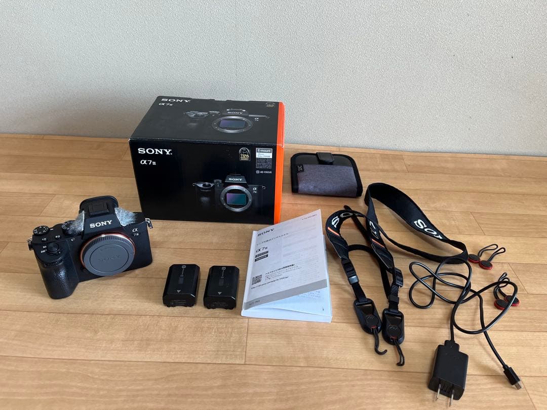 SONY α7 III (ILCE-7M3) シャッター数1292回 おまけ付