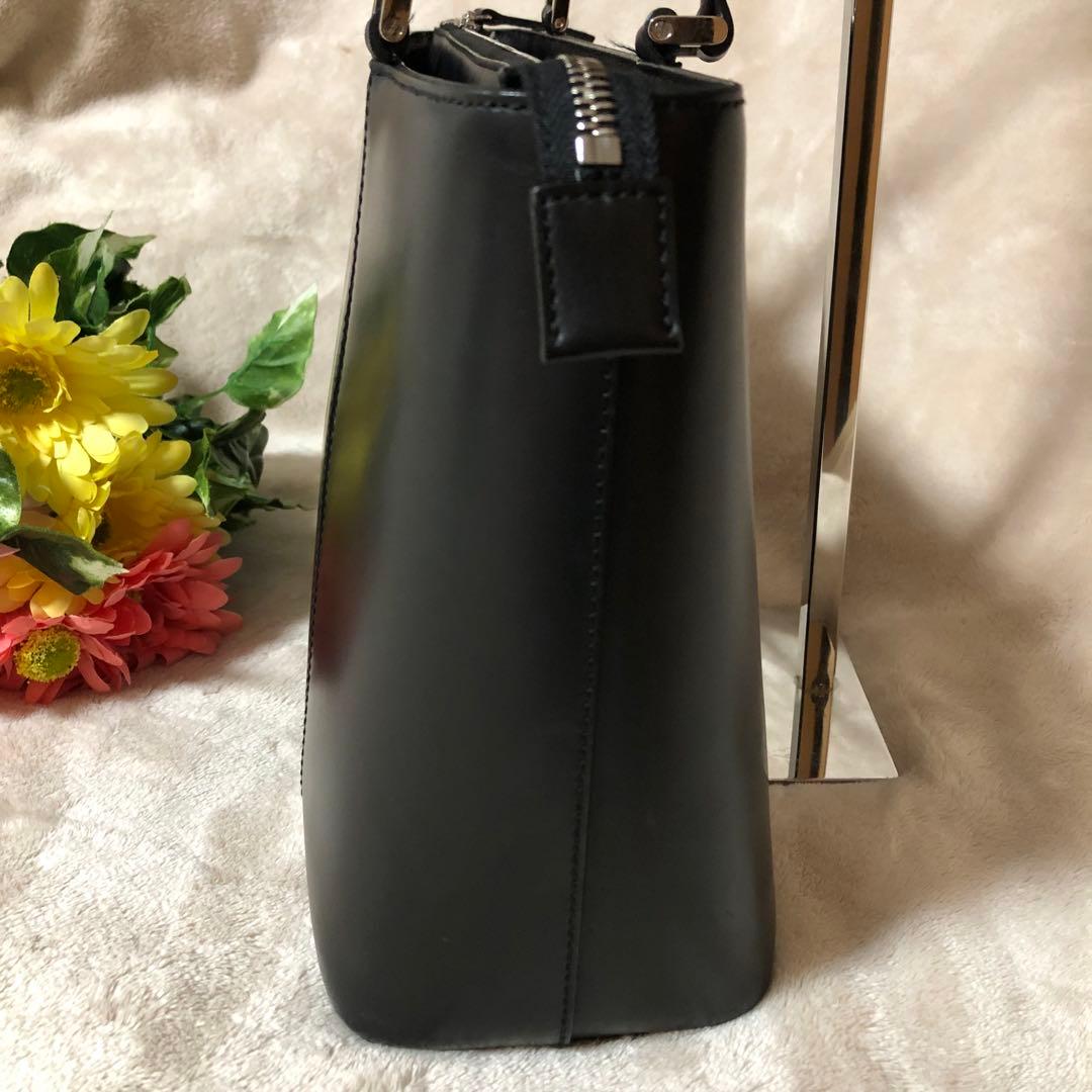 デイジー様2点まとめ売り（バーバリートートバッグ& 2way バッグ　クロコ）