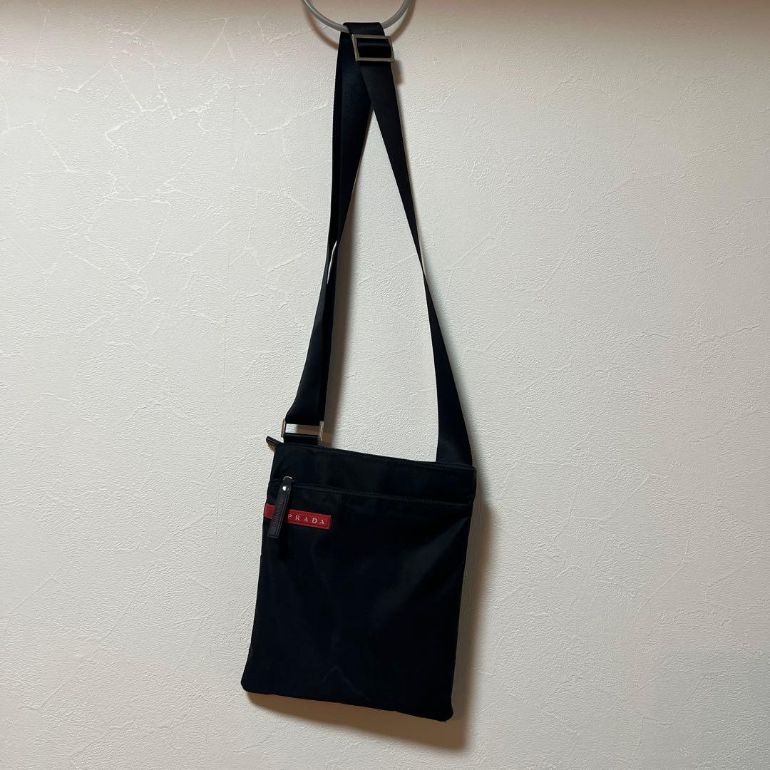 PRADA ブラック ショルダーバッグ　限定セール　当日発送