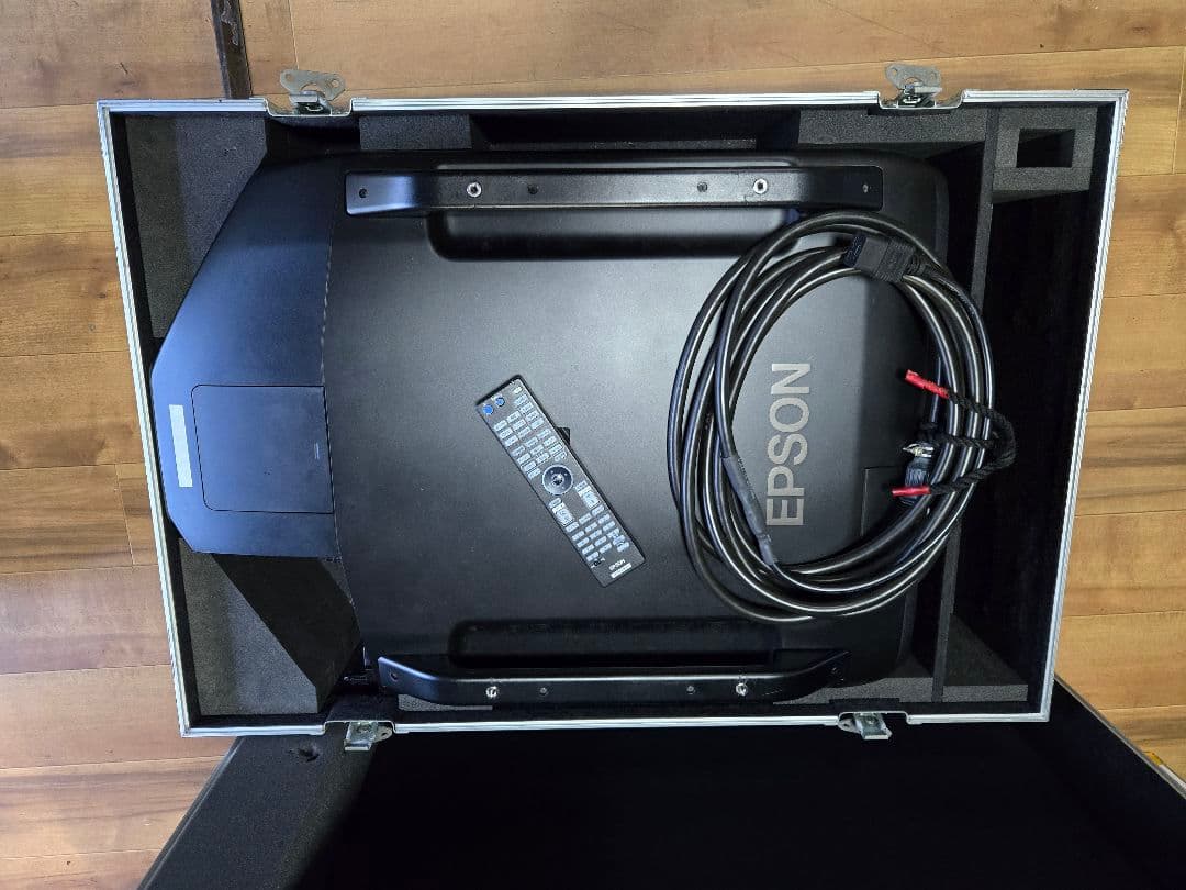 プロジェクター EPSON EB-Z10005U