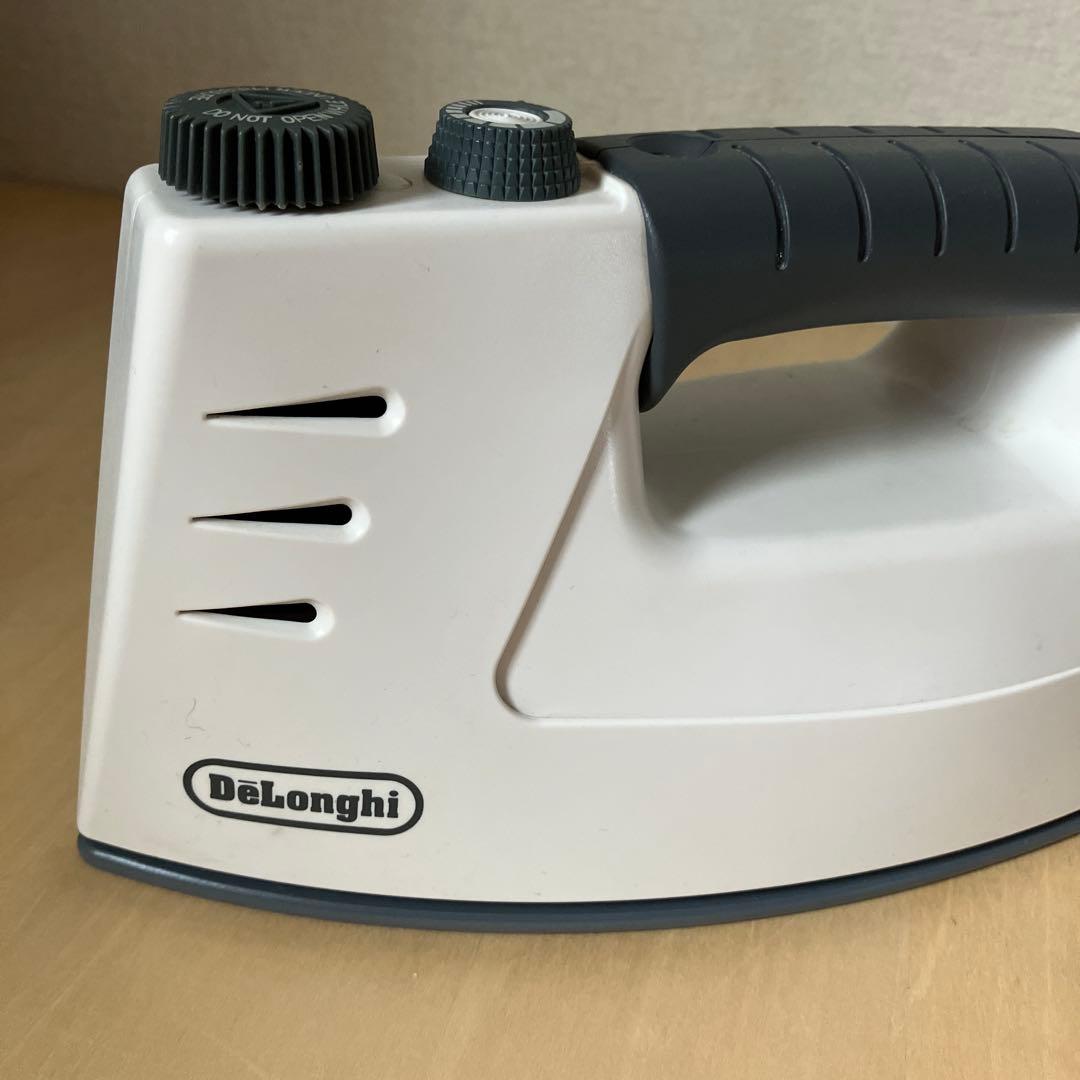 デロンギ ボイラー内蔵型 スチームアイロン 6299/2N DeLongh