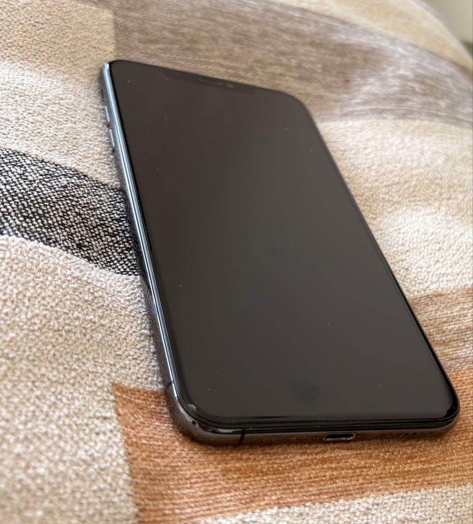 Apple iPhone XS MAX 256GBスペースグレイ黒