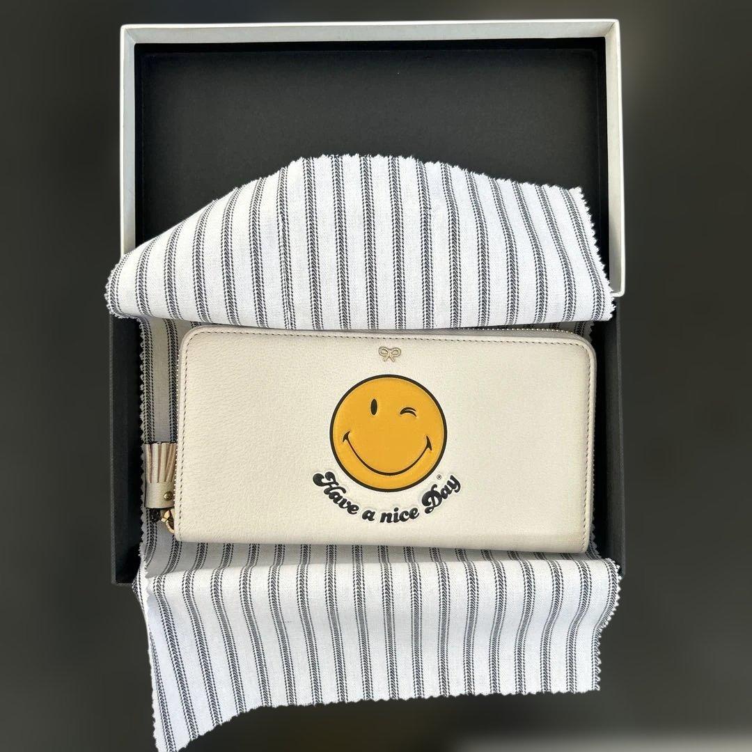 anya hindmarch スマイル　長財布