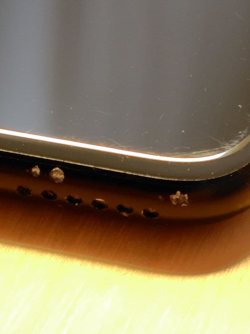 Apple iPhone SE(第2世代) ブラック 本体のみ