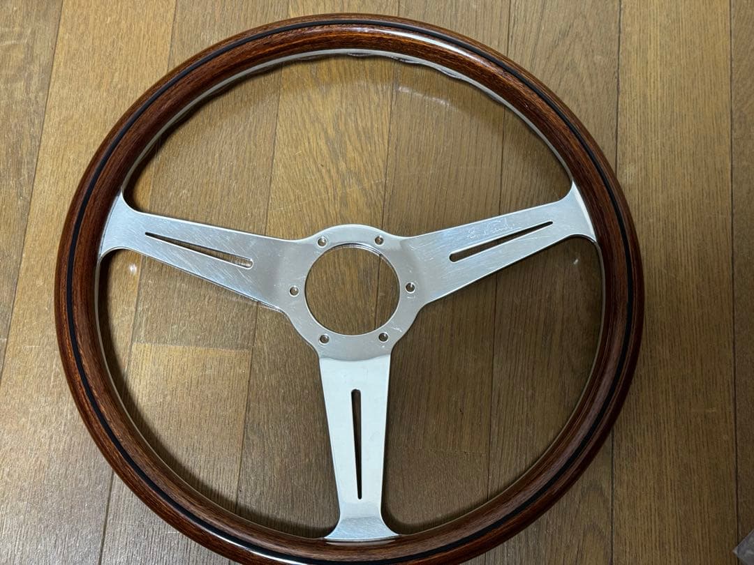 ハイエース　NARDI ナルディ CLASSIC VITE 360mm ボス付き