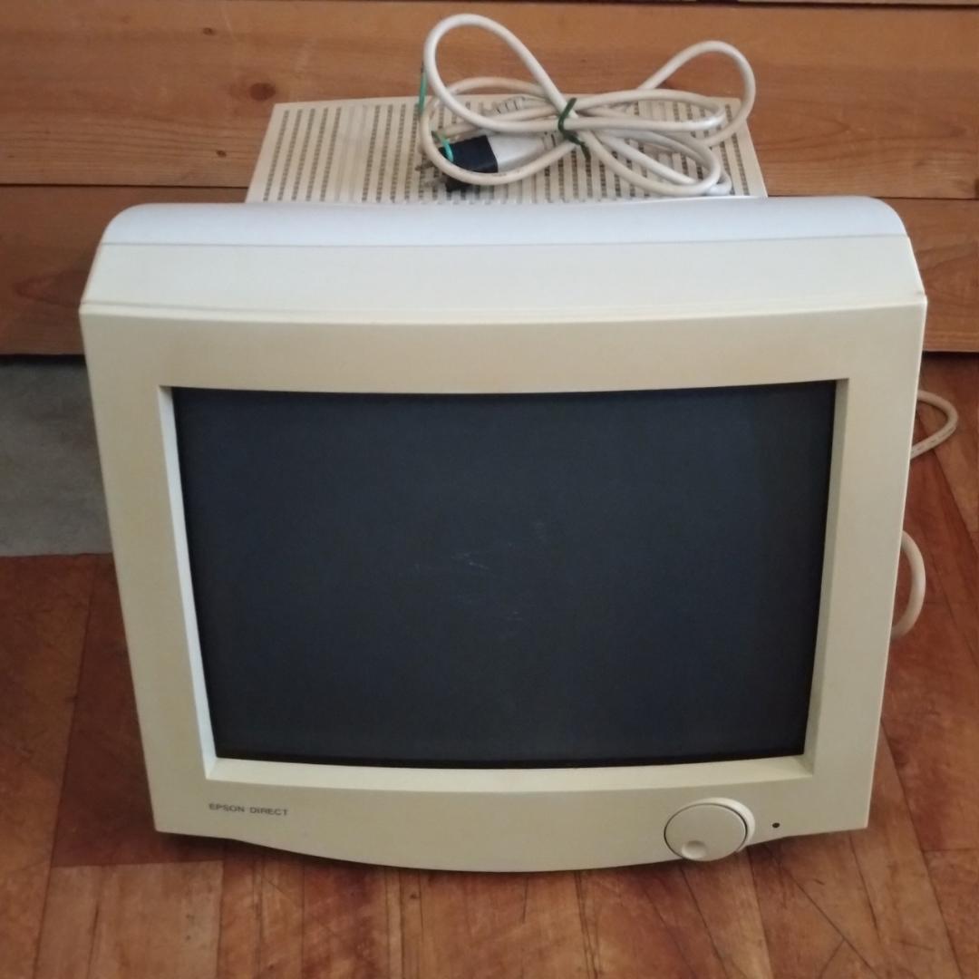 EPSON 17インチ CRTモニター WB770